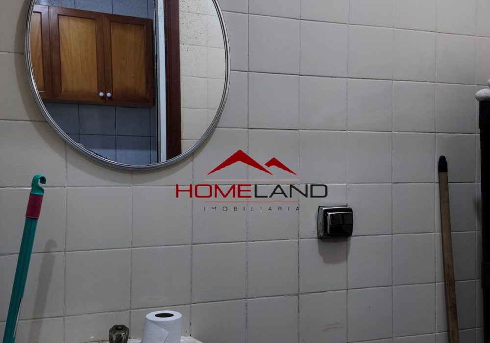 421 - banheiro serviço