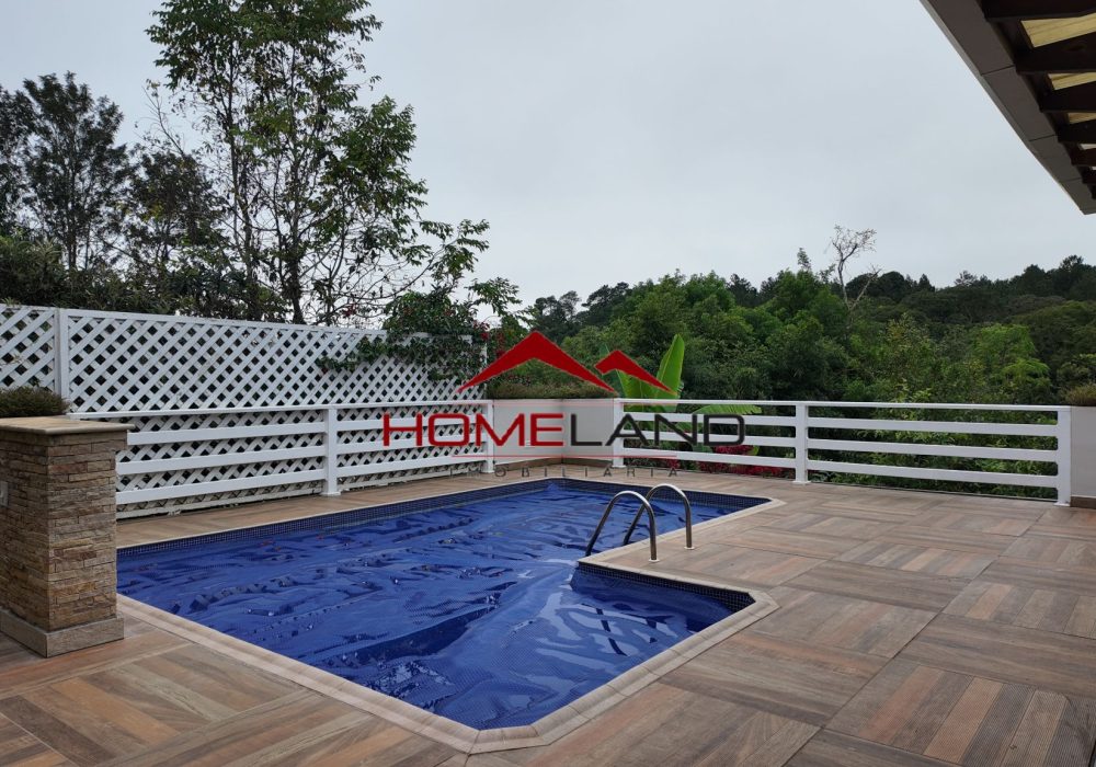 444-piscina