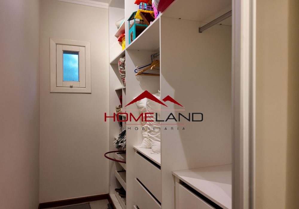 444-suite3 closet