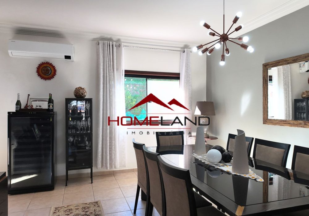 HL446 - sala de jantar